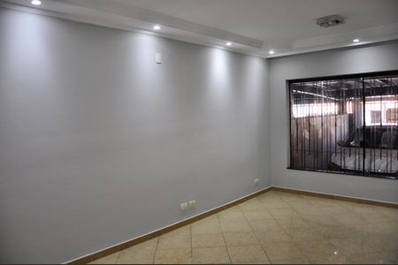 Casa para alugar com 163m², 4 quartos e 2 vagas Casa para alugar com 163m², 4 quartos e 2 vagasDetalhe - Sala