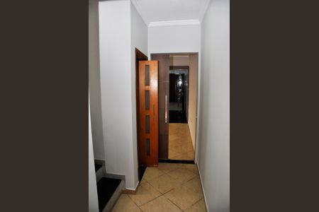 Casa para alugar com 163m², 4 quartos e 2 vagas Casa para alugar com 163m², 4 quartos e 2 vagasDetalhe - Corredor