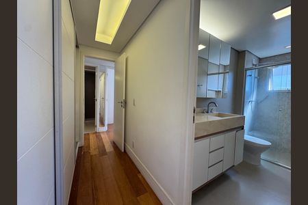 Apartamento para alugar com 100m², 3 quartos e 2 vagasCloset da suíte