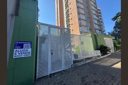 Apartamento para alugar com 100m², 3 quartos e 2 vagasFachada com PLACA