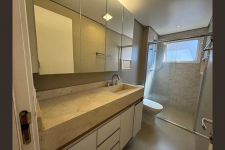 Apartamento para alugar com 100m², 3 quartos e 2 vagasBanheiro da Suíte