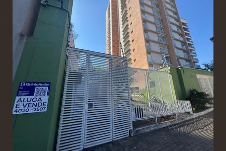 Apartamento para alugar com 100m², 3 quartos e 2 vagasFachada com PLACA