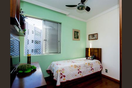 Apartamento à venda com 100m², 3 quartos e 2 vagas Apartamento à venda com 100m², 3 quartos e 2 vagasQuarto