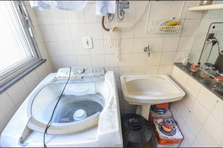 Apartamento à venda com 113m², 3 quartos e 2 vagas Apartamento à venda com 113m², 3 quartos e 2 vagasÁrea de Serviço