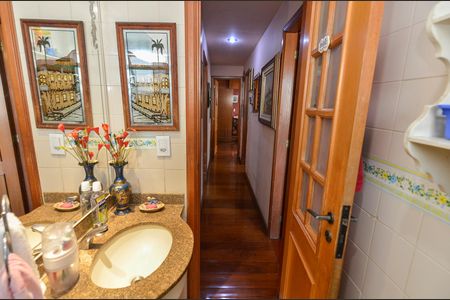 Apartamento à venda com 113m², 3 quartos e 2 vagas Apartamento à venda com 113m², 3 quartos e 2 vagasBanheiro Social