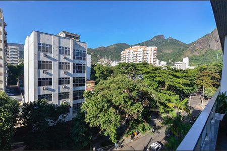 Apartamento à venda com 113m², 3 quartos e 2 vagas Apartamento à venda com 113m², 3 quartos e 2 vagasSala
