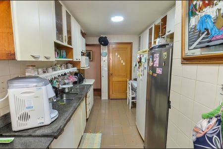 Apartamento à venda com 113m², 3 quartos e 2 vagas Apartamento à venda com 113m², 3 quartos e 2 vagasCozinha