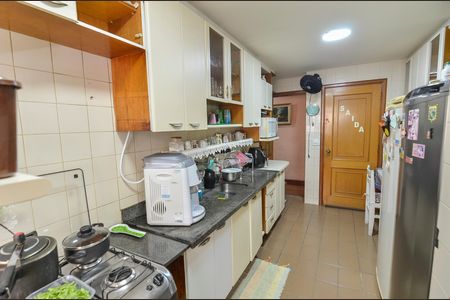 Apartamento à venda com 113m², 3 quartos e 2 vagas Apartamento à venda com 113m², 3 quartos e 2 vagasCozinha