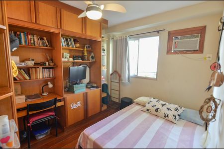 Apartamento à venda com 113m², 3 quartos e 2 vagas Apartamento à venda com 113m², 3 quartos e 2 vagasQuarto 1