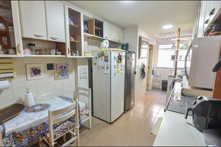 Apartamento à venda com 113m², 3 quartos e 2 vagas Apartamento à venda com 113m², 3 quartos e 2 vagasCozinha