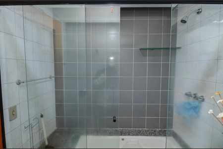 Apartamento à venda com 113m², 3 quartos e 2 vagas Apartamento à venda com 113m², 3 quartos e 2 vagasBanheiro da Suíte