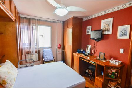 Apartamento à venda com 113m², 3 quartos e 2 vagas Apartamento à venda com 113m², 3 quartos e 2 vagasSuíte