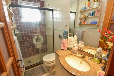 Apartamento à venda com 113m², 3 quartos e 2 vagas Apartamento à venda com 113m², 3 quartos e 2 vagasBanheiro Social