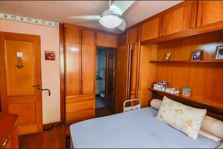 Apartamento à venda com 113m², 3 quartos e 2 vagas Apartamento à venda com 113m², 3 quartos e 2 vagasSuíte