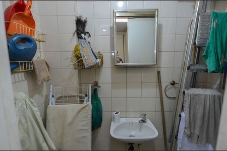 Apartamento à venda com 113m², 3 quartos e 2 vagas Apartamento à venda com 113m², 3 quartos e 2 vagasBanheiro de Serviço