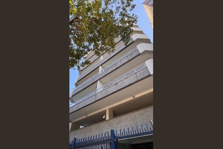 Apartamento à venda com 113m², 3 quartos e 2 vagas Apartamento à venda com 113m², 3 quartos e 2 vagasFachada