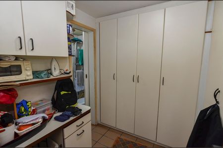 Apartamento à venda com 113m², 3 quartos e 2 vagas Apartamento à venda com 113m², 3 quartos e 2 vagasQuarto de Serviço