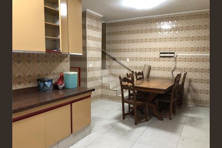 Casa à venda com 2 quartos, 130m² em Jardim das Laranjeiras, São Paulo