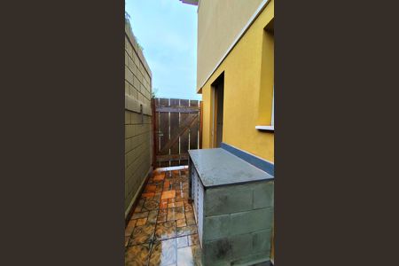 Casa de condomínio para alugar com 130m², 3 quartos e 2 vagas
