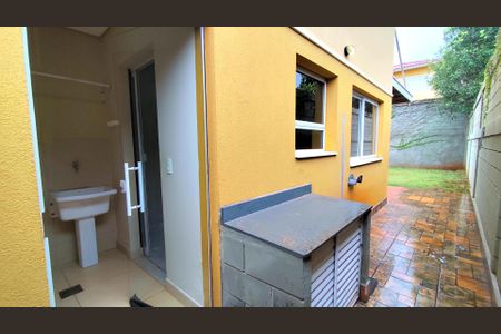 Casa de condomínio para alugar com 130m², 3 quartos e 2 vagas