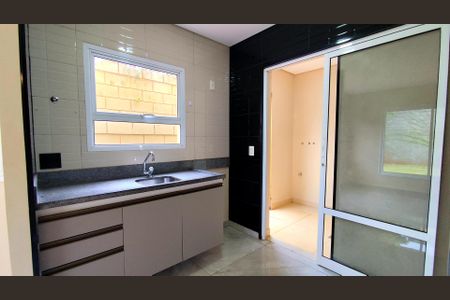 Casa de condomínio para alugar com 130m², 3 quartos e 2 vagas