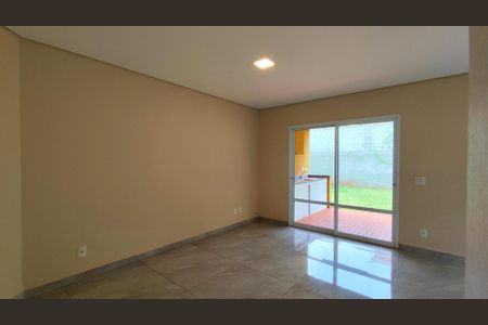 Casa de condomínio para alugar com 130m², 3 quartos e 2 vagas