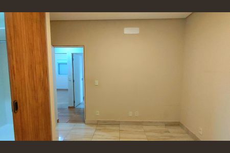 Casa de condomínio para alugar com 130m², 3 quartos e 2 vagas