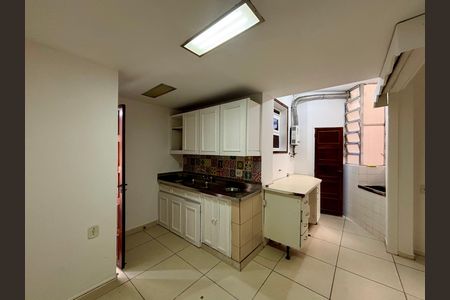 Apartamento para alugar com 110m², 3 quartos e 1 vaga Apartamento para alugar com 110m², 3 quartos e 1 vagaCozinha