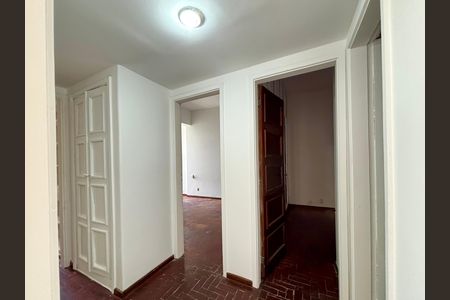 Corredor de apartamento para alugar com 3 quartos, 110m² em Copacabana, Rio de Janeiro