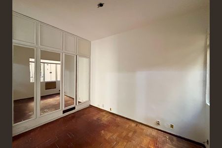 Apartamento para alugar com 110m², 3 quartos e 1 vaga Apartamento para alugar com 110m², 3 quartos e 1 vagaSuíte