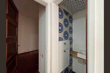 Apartamento para alugar com 110m², 3 quartos e 1 vaga Apartamento para alugar com 110m², 3 quartos e 1 vagaBanheiro social
