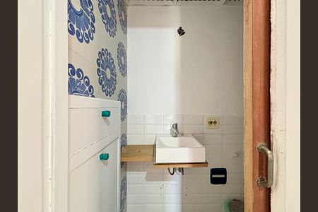 Apartamento para alugar com 110m², 3 quartos e 1 vaga Apartamento para alugar com 110m², 3 quartos e 1 vagaBanheiro social