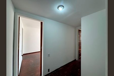 Corredor de apartamento para alugar com 3 quartos, 110m² em Copacabana, Rio de Janeiro