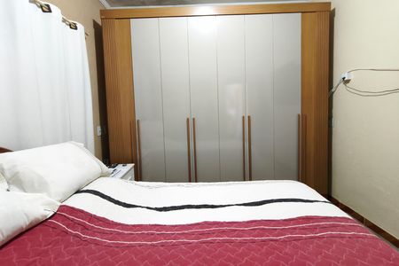 Casa à venda com 360m², 2 quartos e 6 vagasQuarto Suíte