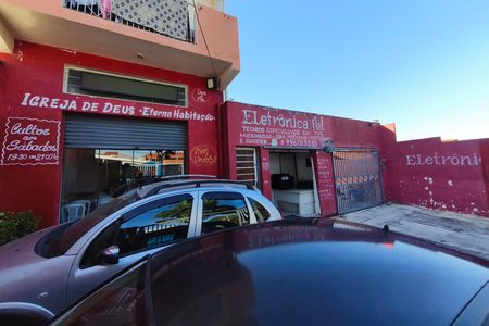 Casa à venda com 360m², 2 quartos e 6 vagasQuintal - Garagem
