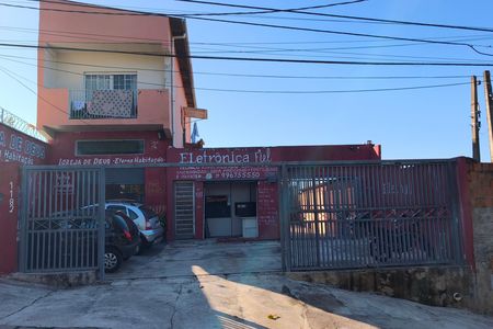 Casa à venda com 360m², 2 quartos e 6 vagasFachada