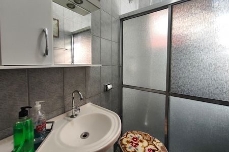 Casa à venda com 360m², 2 quartos e 6 vagasBanheiro Social