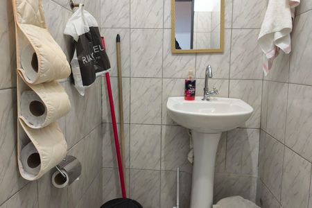 Casa à venda com 360m², 2 quartos e 6 vagasCômodo Extra