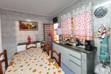 Casa à venda com 360m², 2 quartos e 6 vagasCozinha