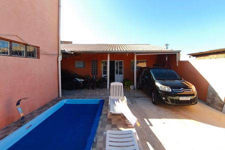 Casa à venda com 360m², 2 quartos e 6 vagasQuintal - Garagem