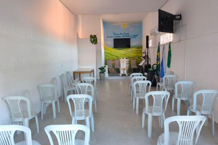 Casa à venda com 360m², 2 quartos e 6 vagasCômodo Extra