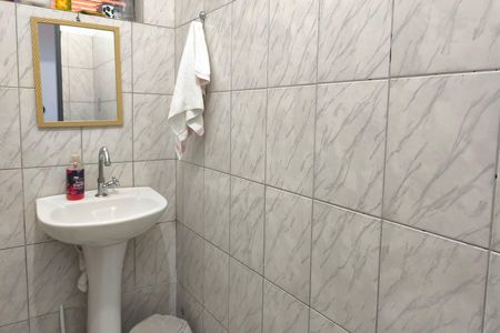 Casa à venda com 360m², 2 quartos e 6 vagasCômodo Extra