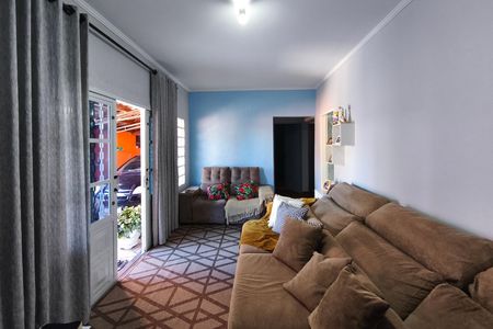 Casa à venda com 360m², 2 quartos e 6 vagasSala