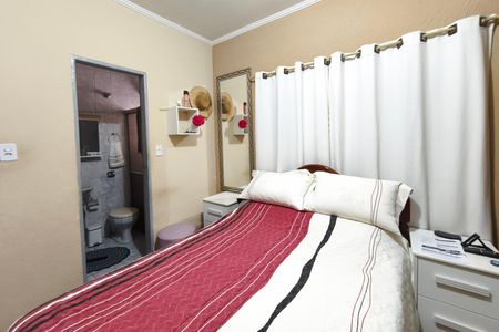 Quarto Suíte de casa à venda com 2 quartos, 360m² em Vila Aeroporto, Campinas