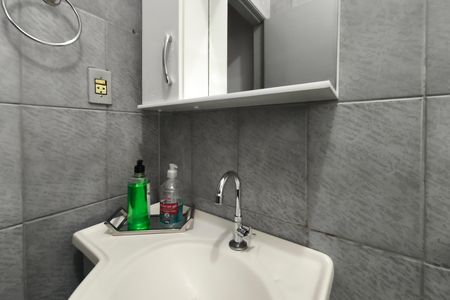 Casa à venda com 360m², 2 quartos e 6 vagasBanheiro Social
