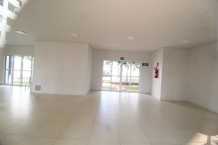 Apartamento para alugar com 48m², 2 quartos e 1 vagaÁrea comum - Salão de festas