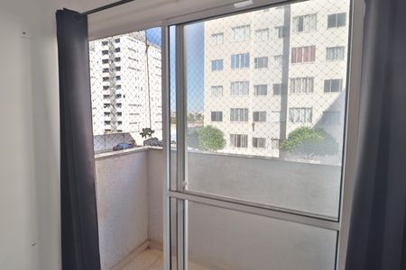 Sacada de apartamento para alugar com 2 quartos, 48m² em Jardim Holanda, Uberlândia