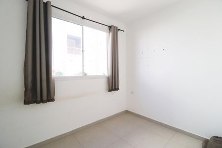 Quarto 1 - Suíte de apartamento para alugar com 2 quartos, 48m² em Jardim Holanda, Uberlândia
