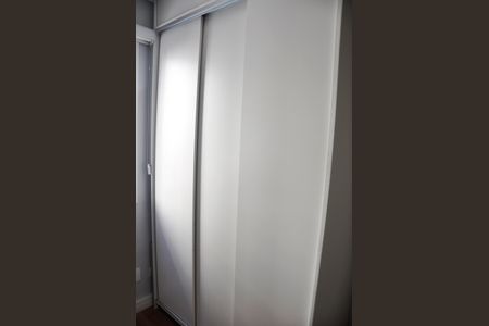 Apartamento para alugar com 65m², 3 quartos e 2 vagas Apartamento para alugar com 65m², 3 quartos e 2 vagasDetalhe - Quarto 02