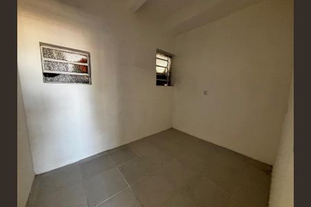 Cozinha de apartamento para alugar com 1 quarto, 30m² em Espírito Santo, Porto Alegre
